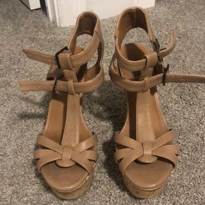 Nude wedges